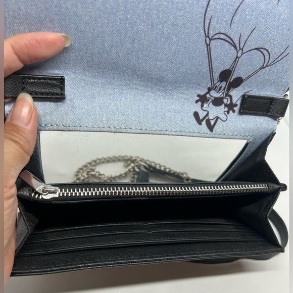 Disney Minnie Mouse Crossbody Purse with Chambray Bow, EUC. - Picture 2 of 4